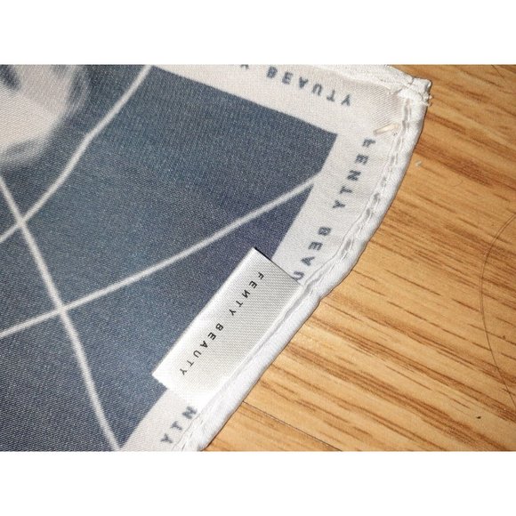 FENTY BEAUTY Blue Multicolored Fenty Scarf Bandana Head Wrap EUC - Picture 3 of 3